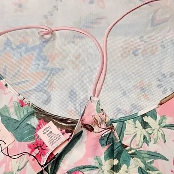 Victoria's Secret XL Tank NWT - Picture 6 of 7